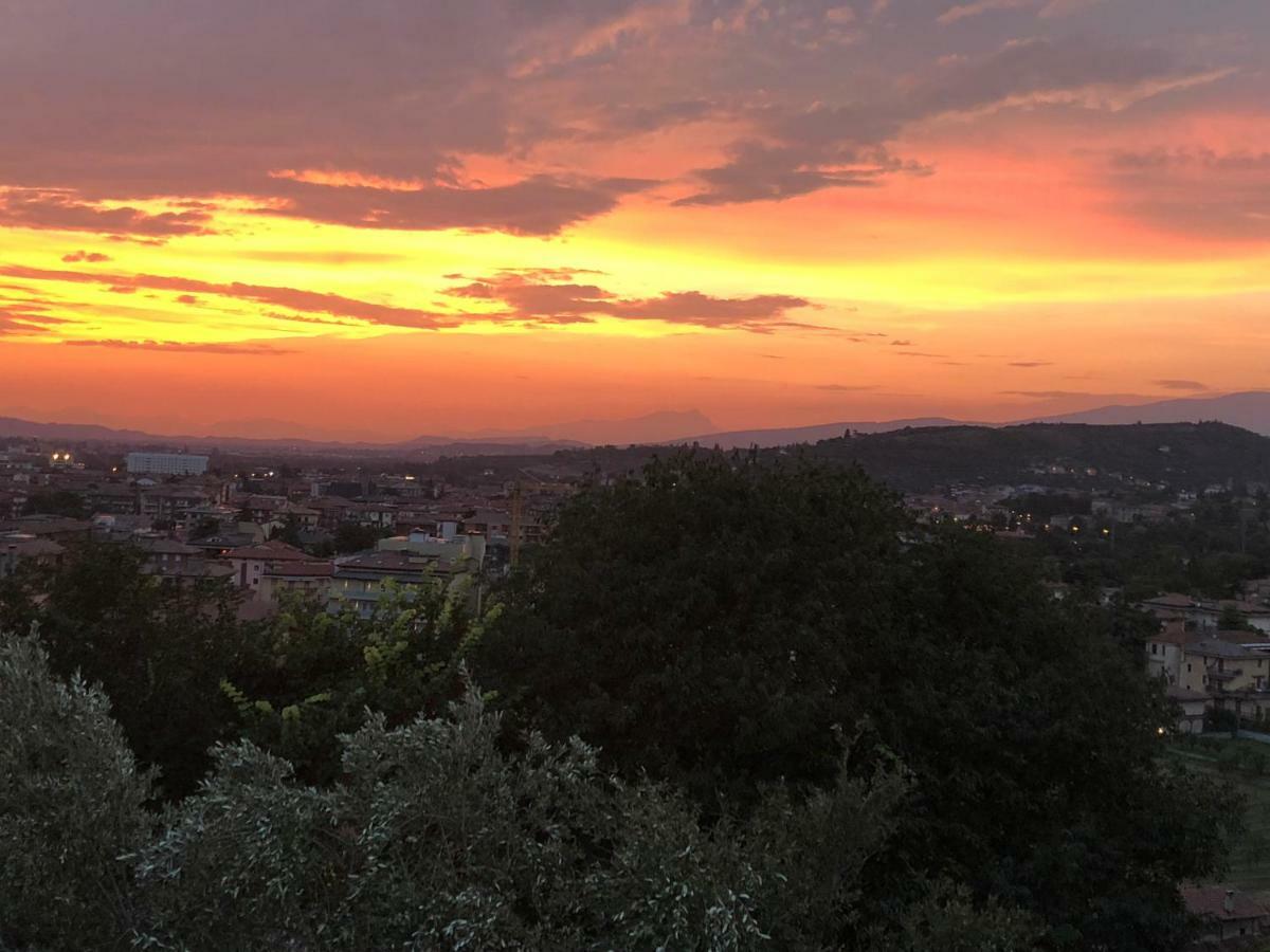 Villa Il Bacio Del Sole Verona Eksteriør bilde